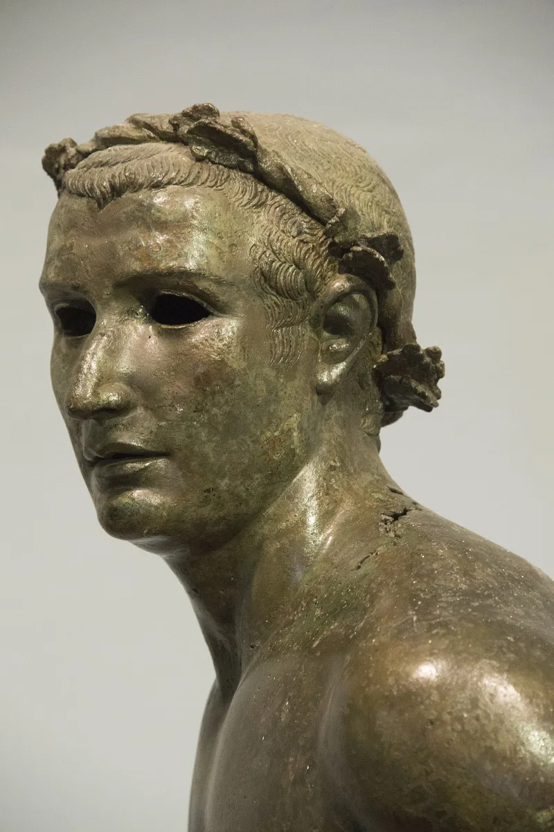 İzmir Arkeoloji Müzesi — археологический музей Измира